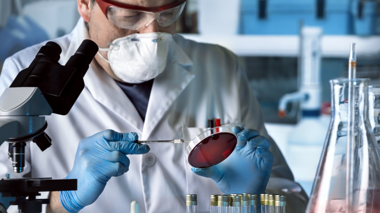 AdjuTec Pharma’s CEO: “Our goal is to set a new standard in antibiotic treatment”
