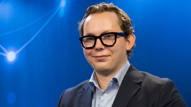 DanCann Pharmas CEO Jeppe Krog Rasmussen in the BioStock studio