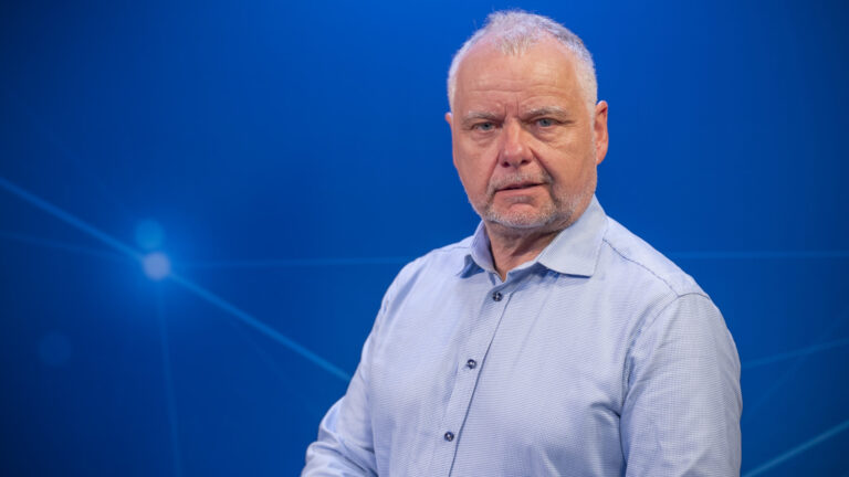 Jeppe Øvlesen