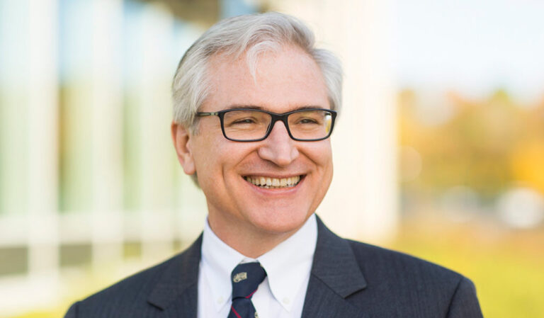 Professor Marcus Keep, neurokirurg