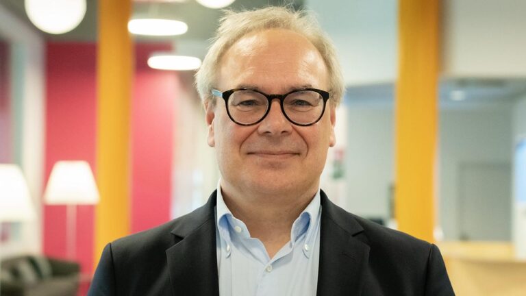 Prostatype GEnomics CEO Fredrik Persson discusses the commercial venture and the share issue