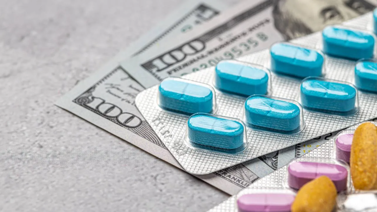 Amerikansk läkemedelsindustri sätter hårt mot hårt