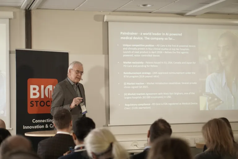 Carl borrebaeck presents paindrainer at medtech summit