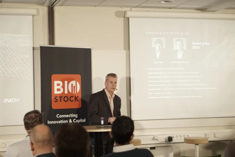 Fredrik Jonsson presenting at Rowdy Dyncamics