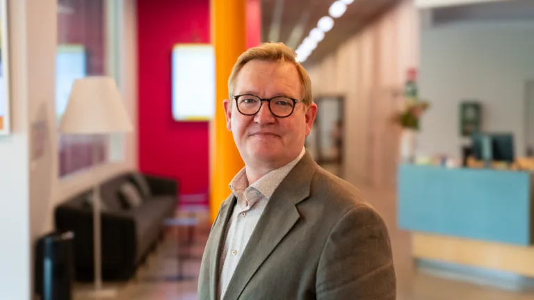Fredrik Olsson, Genovis